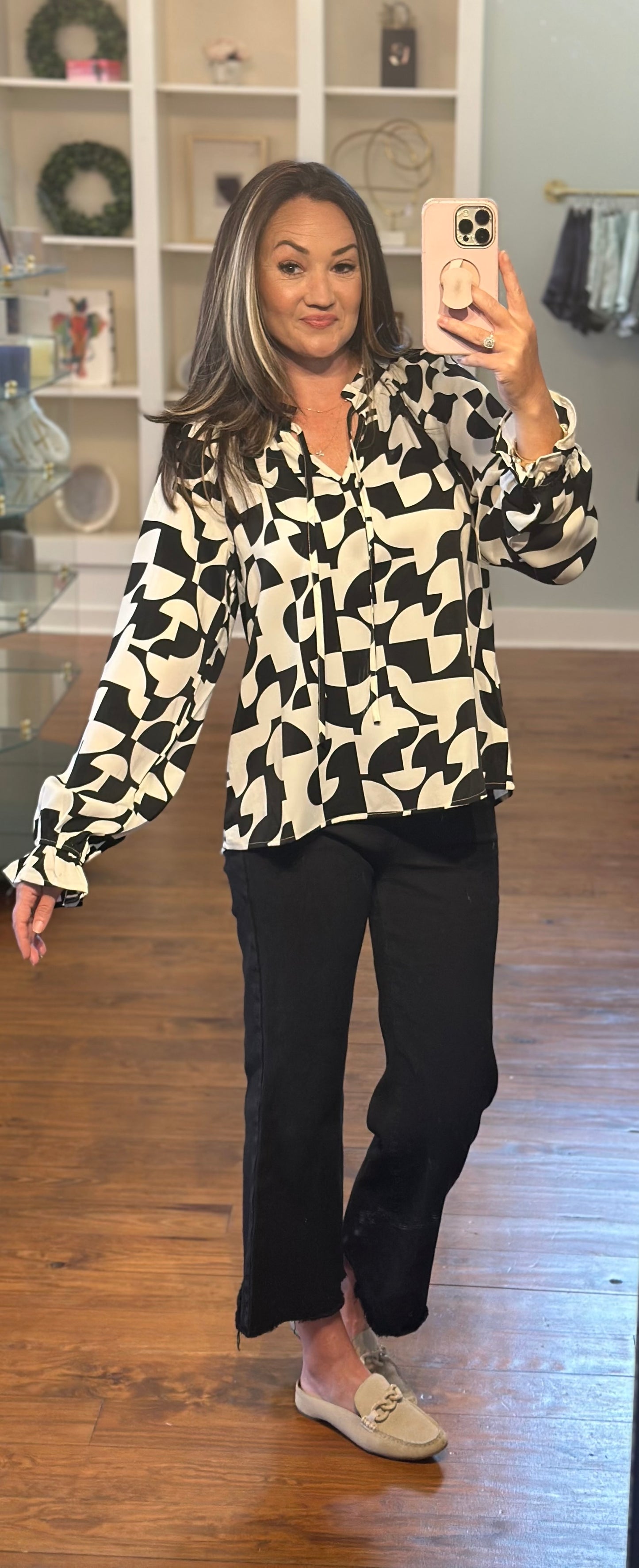 Chic Geometric Print Top